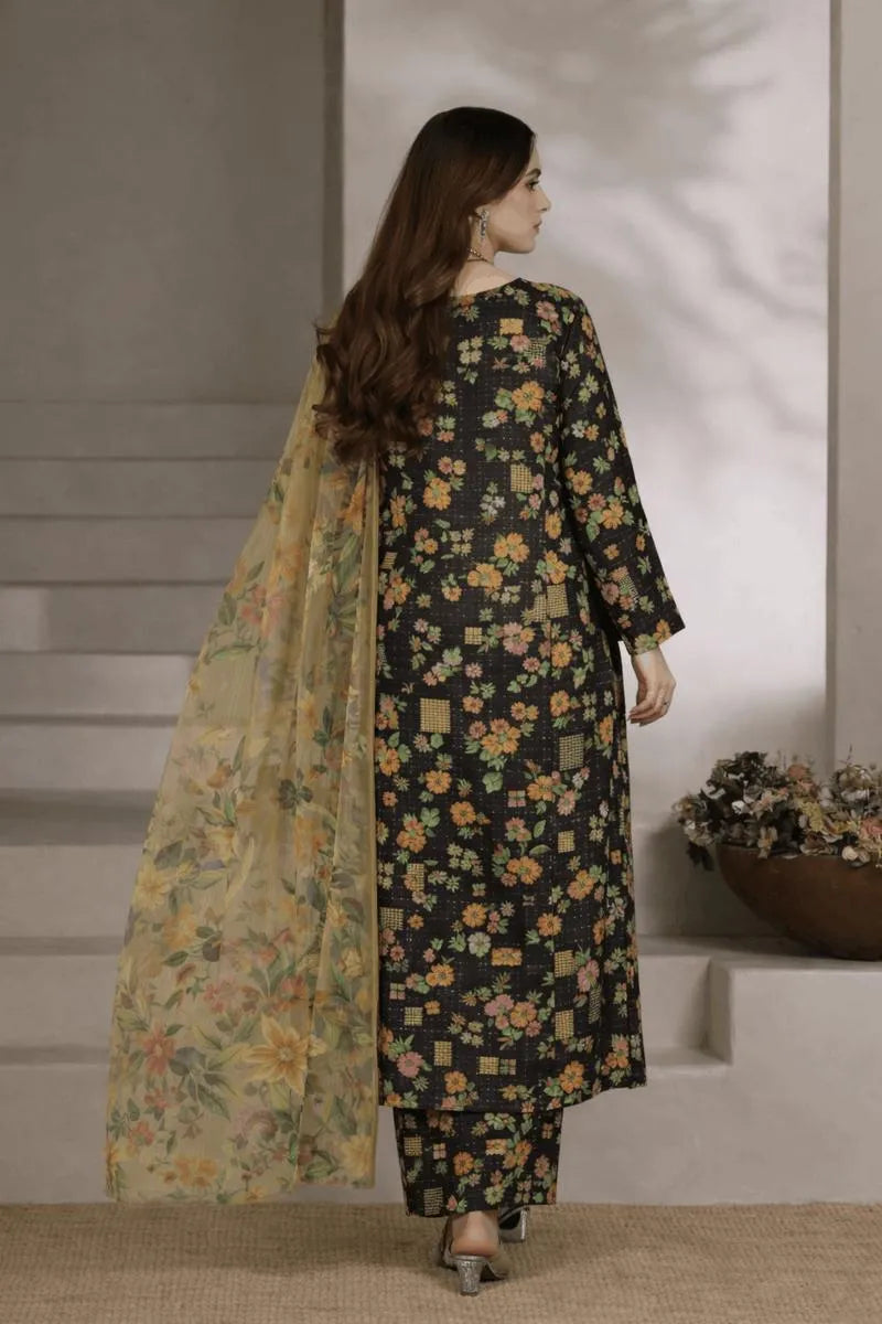 🌸 Elegant Black Floral Printed 3-Piece Lawn Suit with Digital Printed Dupatta 🌸