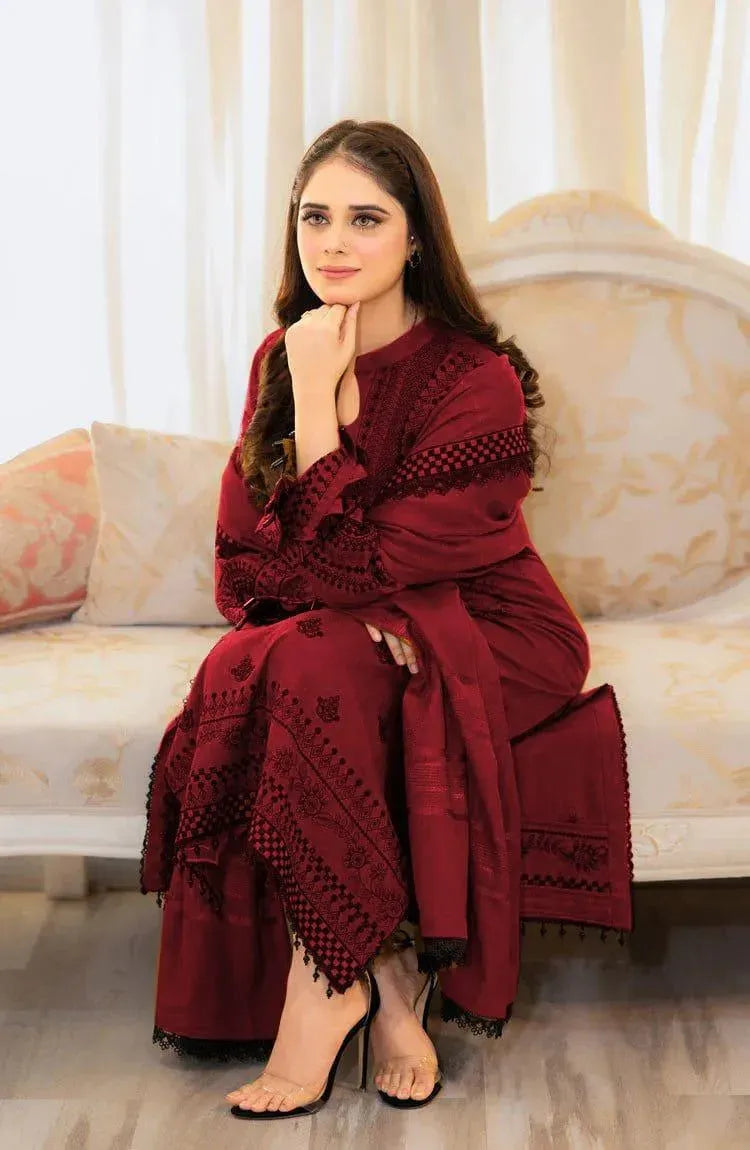 Maroon Embroidered Lawn 3 PCs suit set for women