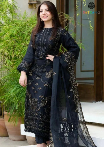 Black Embroidered 3 piece Lawn suit for women